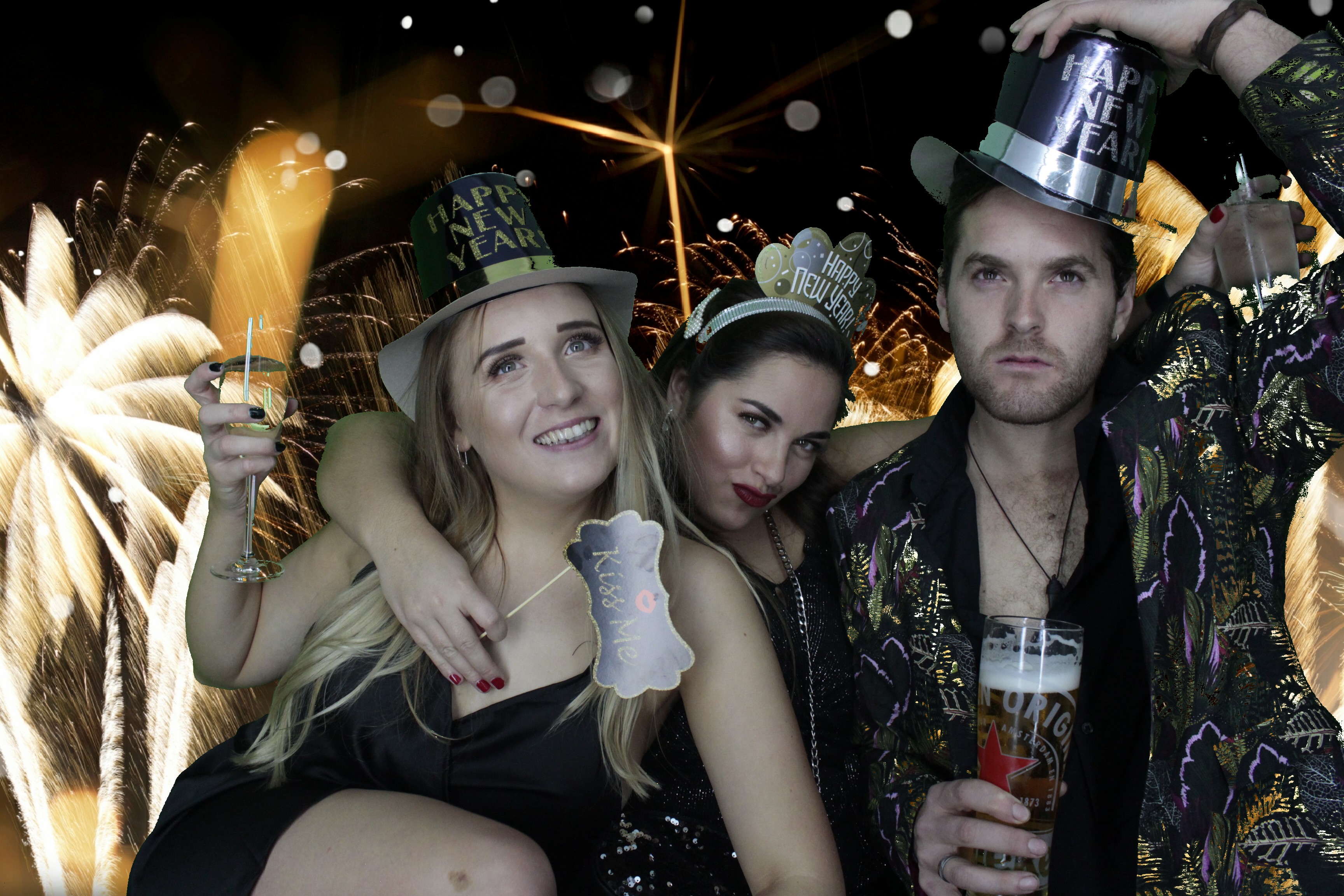 NYE Party | View more photos from the event at gallery.myphotoboothexperience.co.uk/u/MyPhotoBoothExperienceLtd/NYE-Party